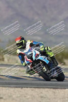 media/Jan-15-2026-Racers Edge (Thu) [[dfebeb70ab]]/2-A Group/Session 5 (Turn 5)/